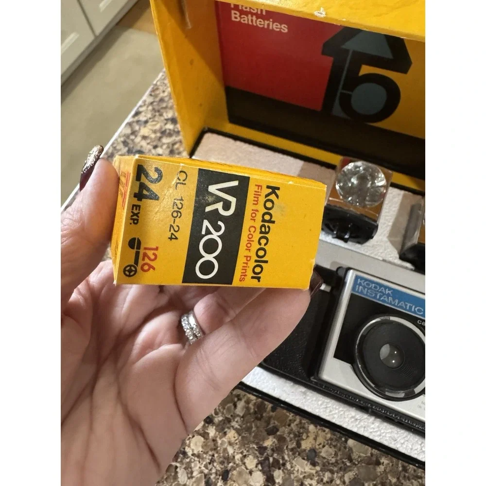 VINTAGE KODAK‎ INSTAMATIC X-15 COLOR OUTFIT 126MM FILM CAMERA IN BOX UNTESTED